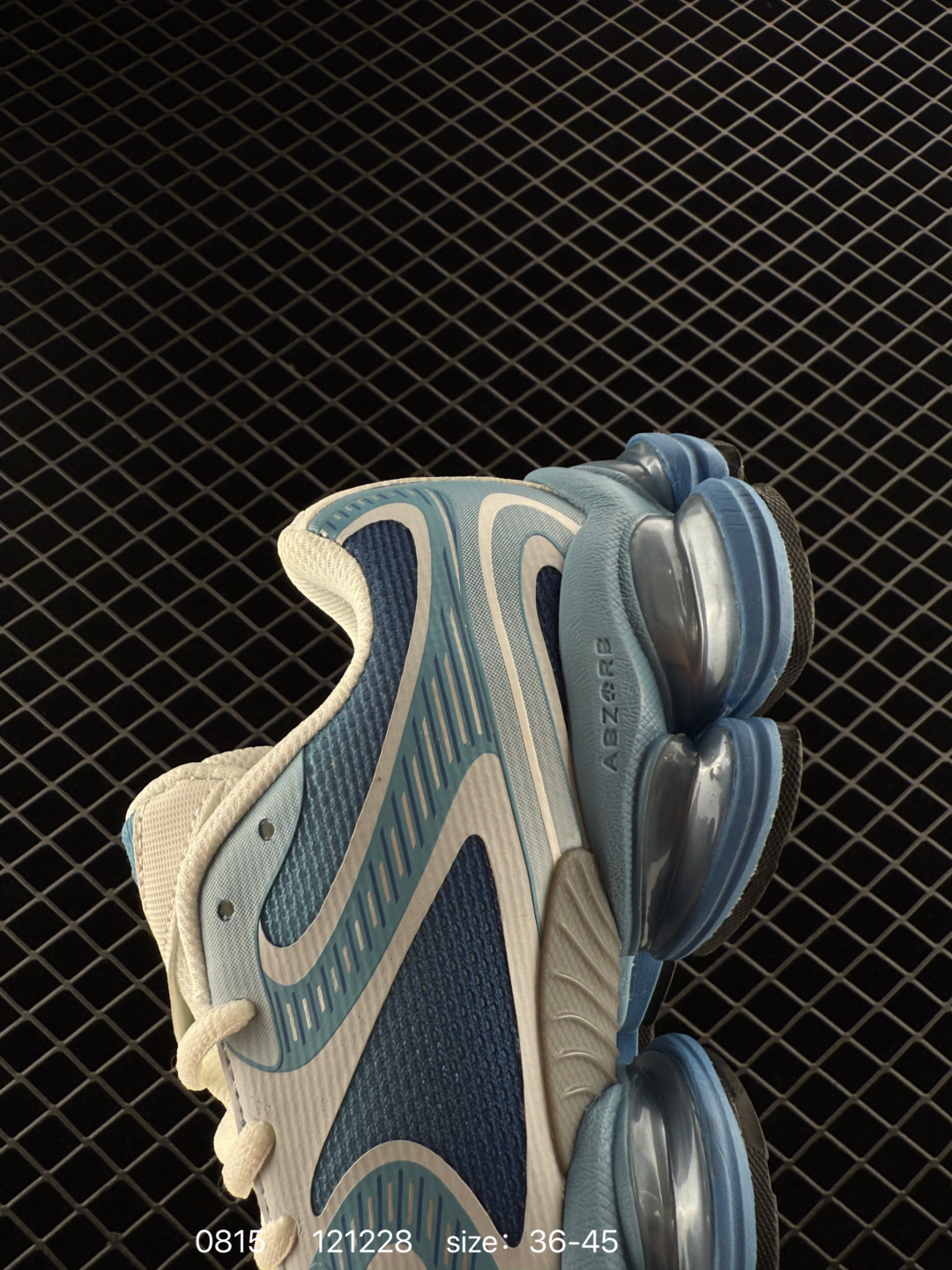 New Balance 2000 NB2000